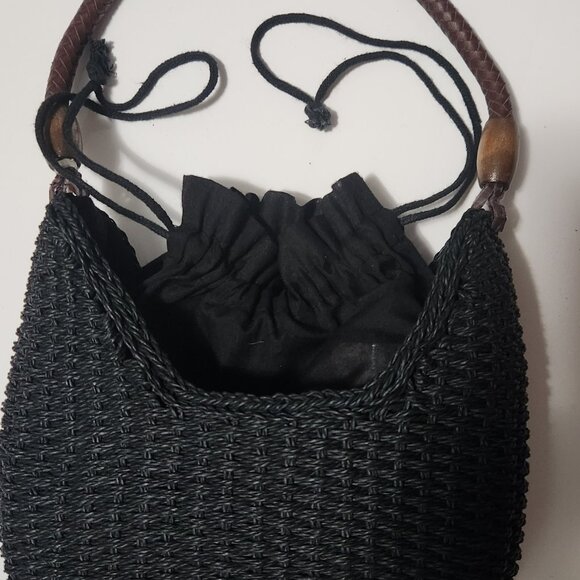 Black woven pattern handbag, inner lining drawstirng cinch tie pouch - Picture 3 of 9
